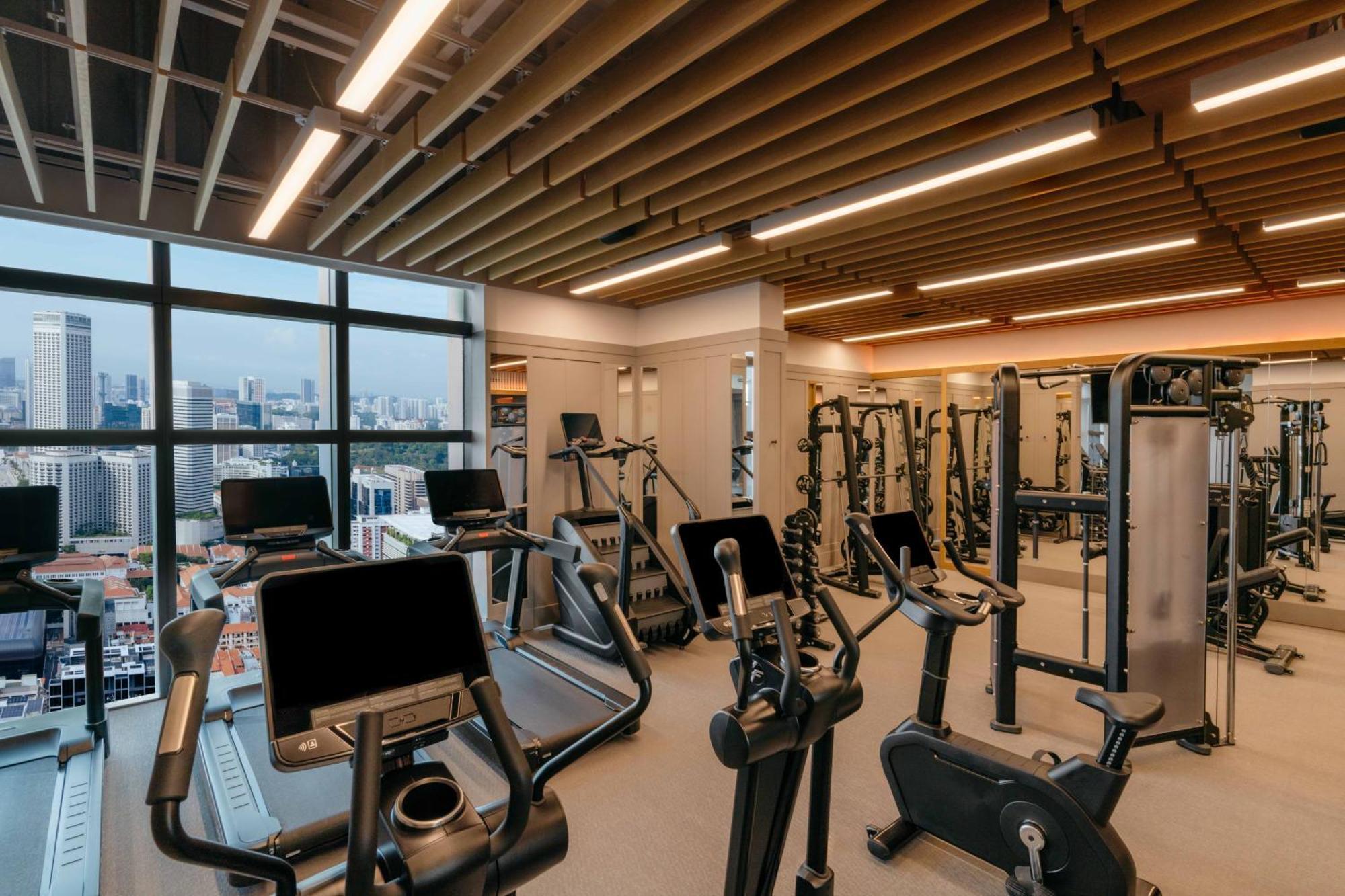 Andaz Singapore, By Hyatt Екстер'єр фото The gym at the 1018